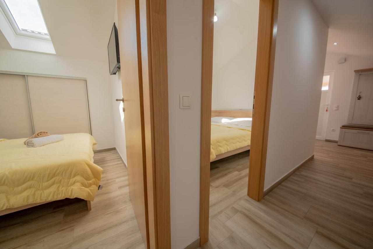Apartman Eva Vrsi Ngoại thất bức ảnh