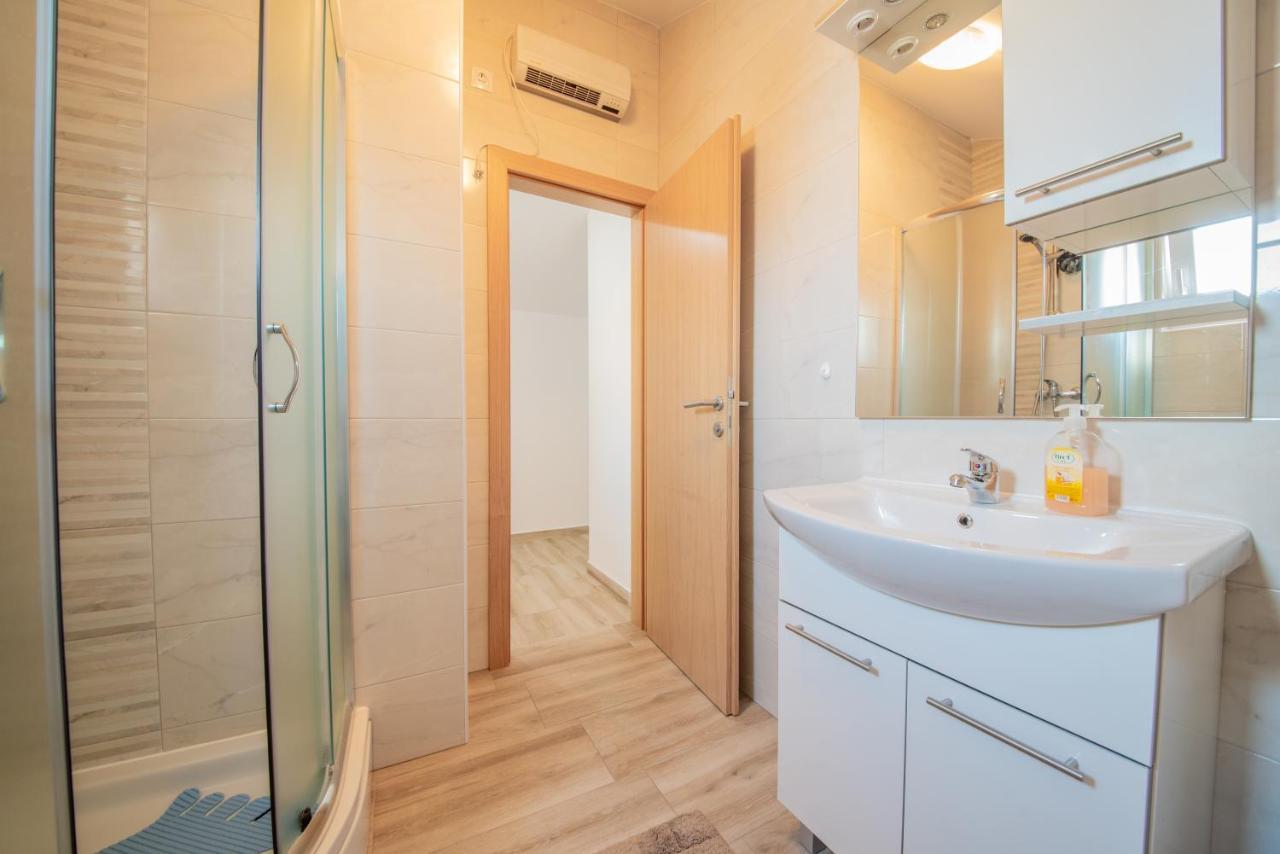 Apartman Eva Vrsi Ngoại thất bức ảnh